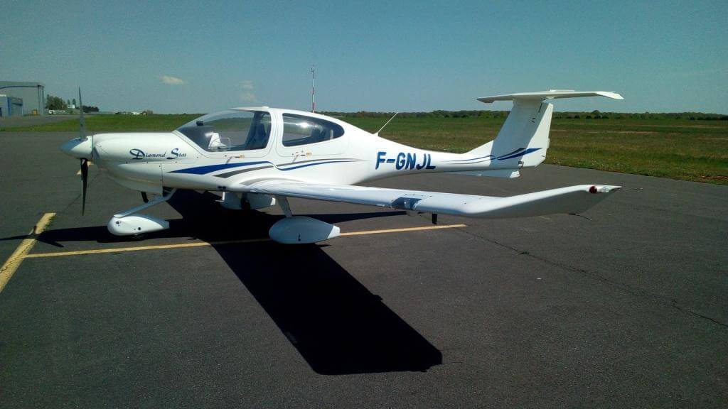 Indre-et-Loire: Fünf Tote bei der Kollision eines Ultraleichtflugzeugs mit einem Passagierflugzeug