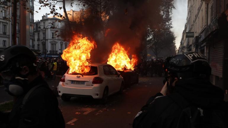 Paris: Zusammenstoss von Demonstranten und Polizei
