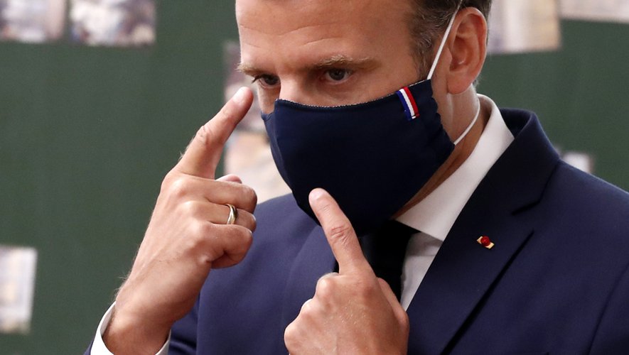 Emmanuel Macron wurde positiv auf Covid-19 getestet und Jean Castex in Isolation