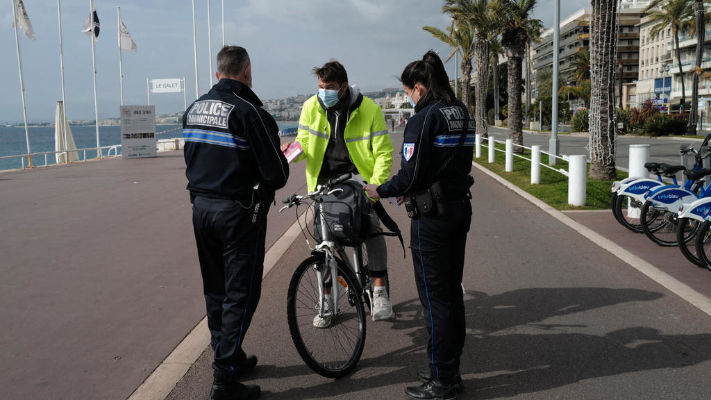 Covid-19: Mehrere Medizinprofessoren fordern einen neuen Lockdown