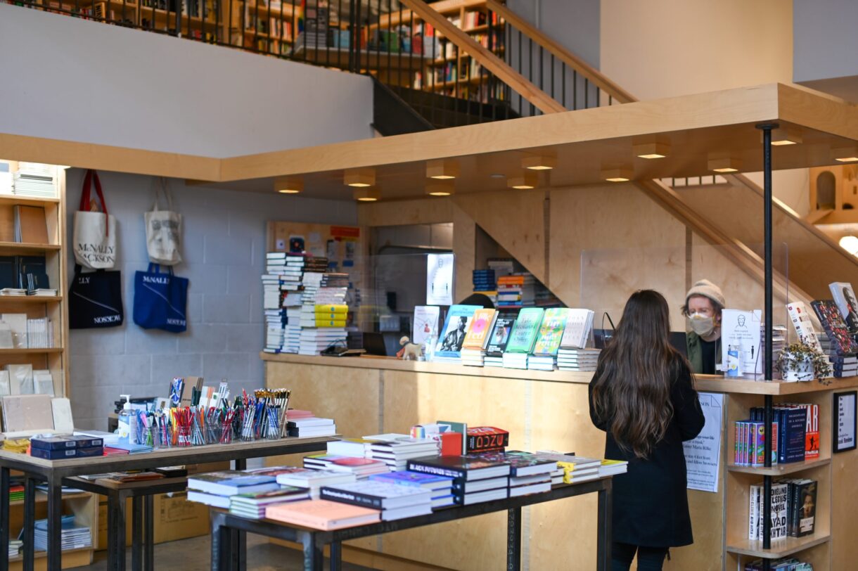 Bücher mit Botschaft: Wie die extreme Rechte in Frankreich die Bestsellerlisten erobern will