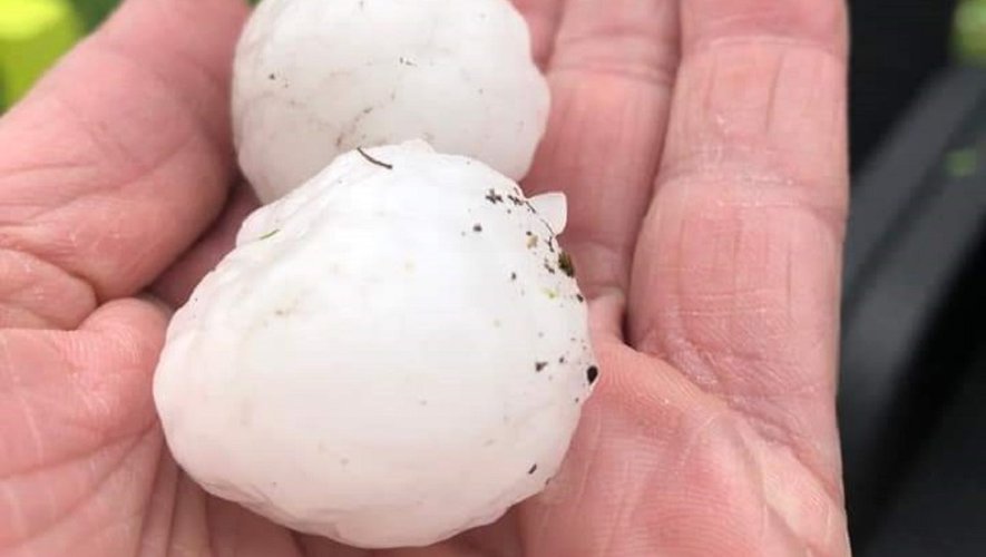 Gewitter in Haute-Garonne: Am See von Saint-Ferréol fielen Hagelkörner so groß wie Golfbälle