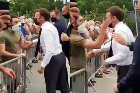 Achtzehn Monate Gefängnis für Mann, der Emmanuel Macron geohrfeigt hat