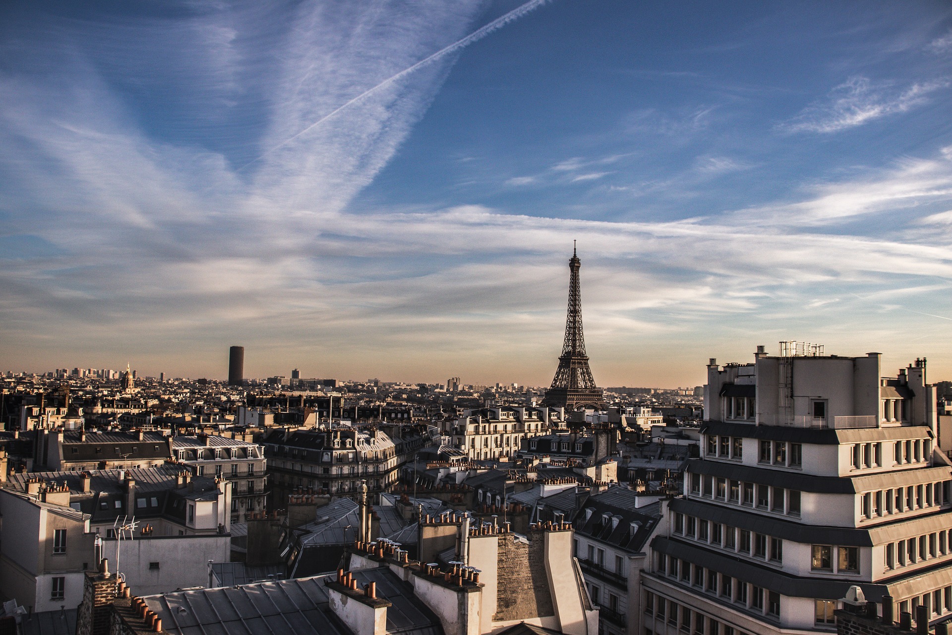 Paris: Ein Mann bewahrt die Leiche seiner Mutter 7 Jahre lang auf und kassiert ihre Rente