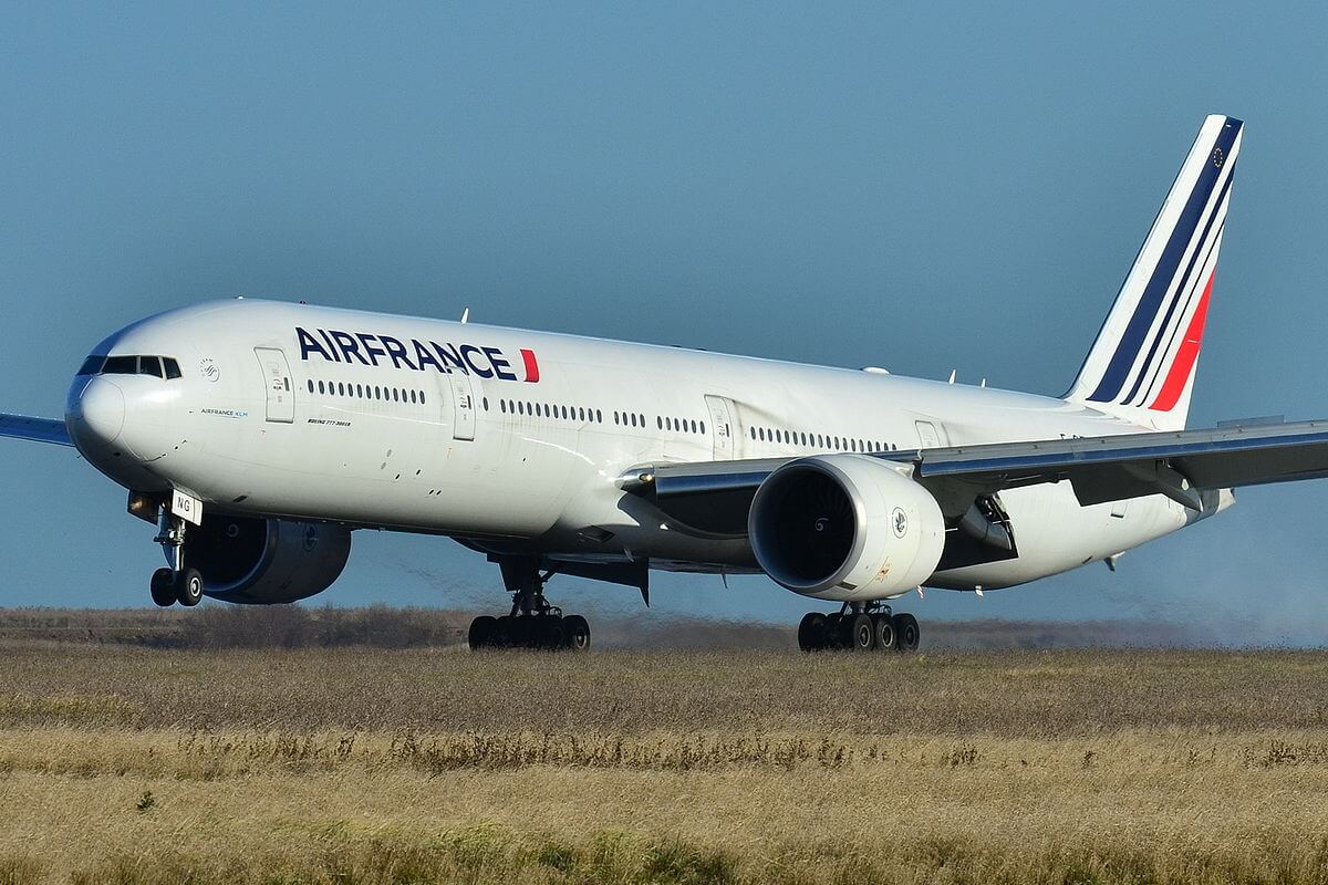 Frühgeborenes muss operiert werden: Air France verweigert den Flug wegen fehlendem Ausweis