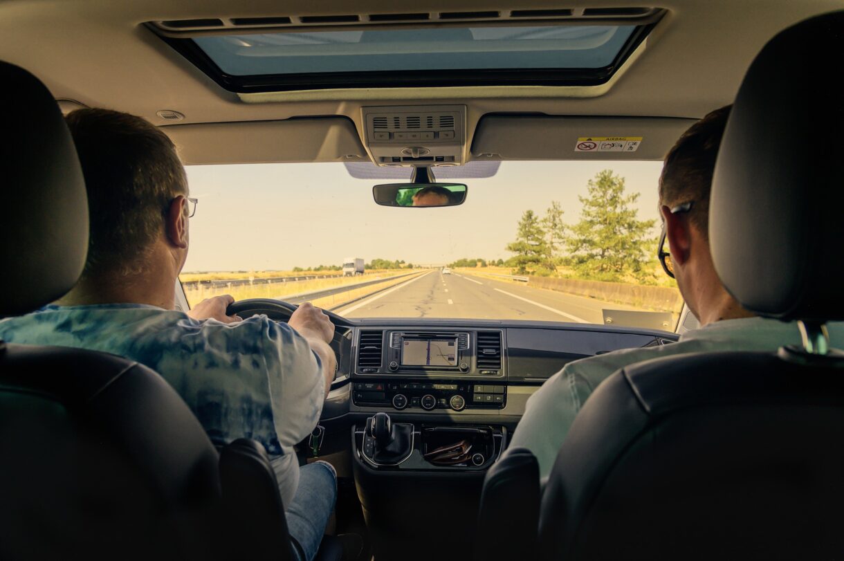 Ein Dorf teilt sich den Weg – wie Pont-de-Barret das soziale „Car-Sharing“ neu erfindet
