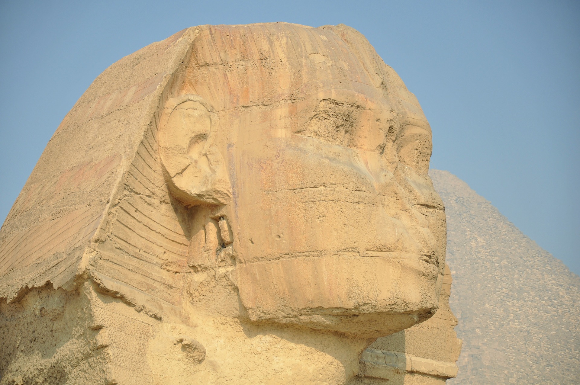 Ein Archäologe fand den Grund für die abgebrochene Nase der Sphinx von Gizeh