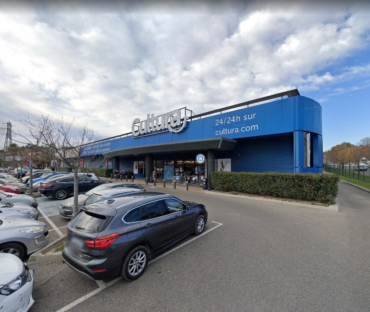 Marseille: Mit Messer bewaffneter Mann wird in Einkaufszentrum von Polizisten erschossen