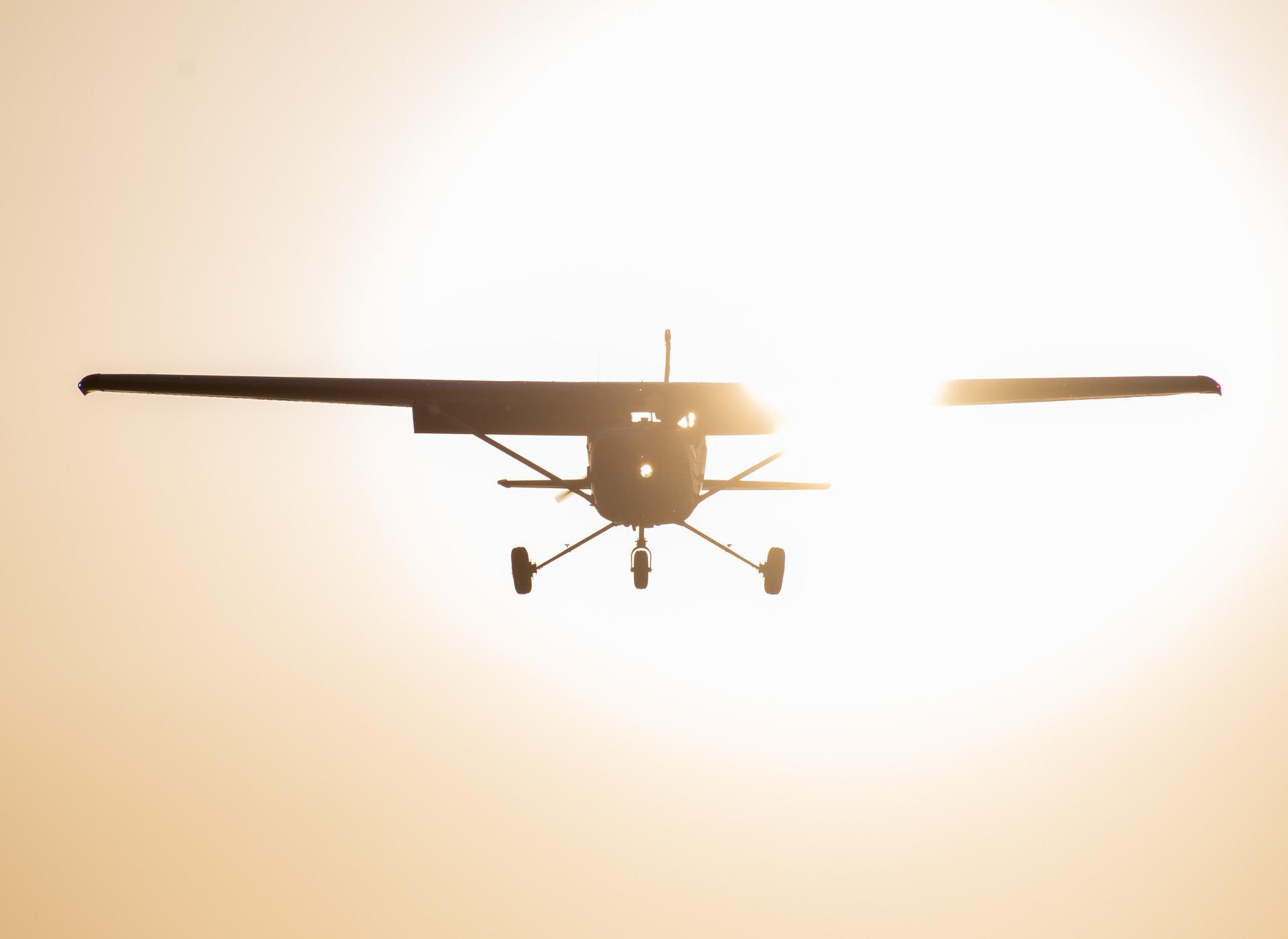 Flugzeug_Sonne
