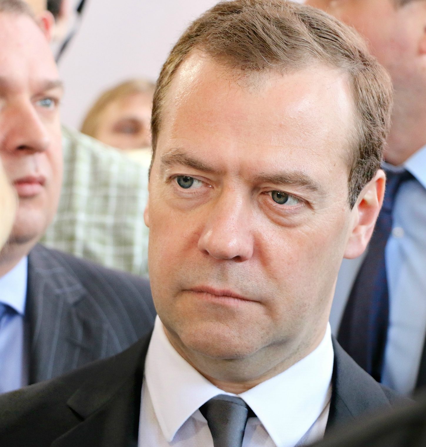 Ukraine: Dimitri Medwedew bezeichnet den französischen Präsidenten als „Froschfan“