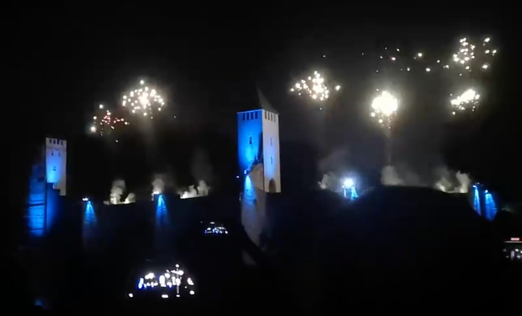 In Cahors verursacht das Feuerwerk zum 14. Juli einen kleinen Waldbrand