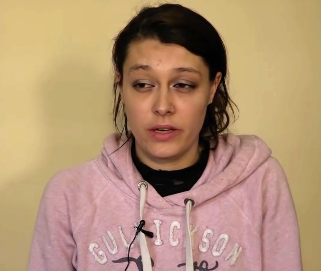 Die französische Dschihadistin Emilie König und 15 andere Frauen mit Kindern aus syrischen Lagern zurückgeführt