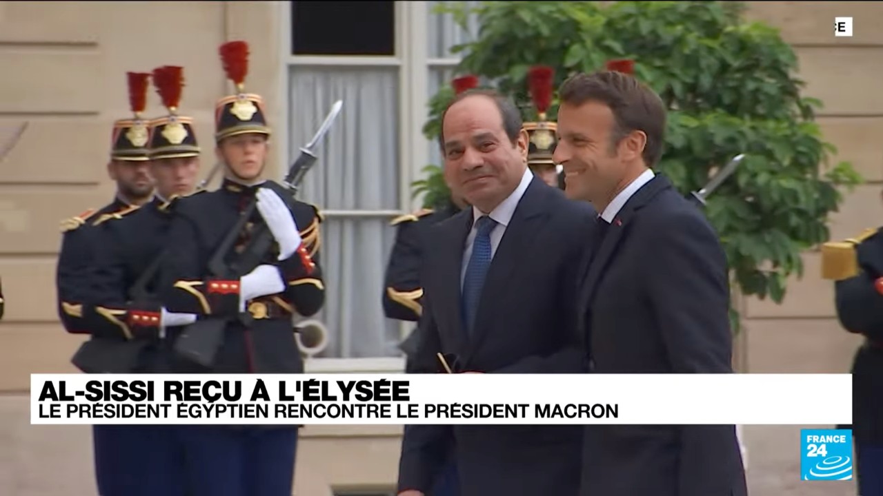 Emmanuel Macron empfängt seinen ägyptischen Amtskollegen Abdel Fattah al-Sisi im Élysée-Palast