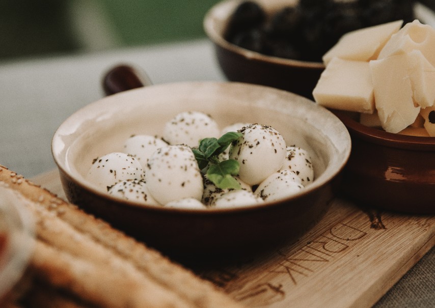 Mozzarella aus dem Herzen der Normandie – Wie ein italienischer Klassiker den französischen Käse-Olymp erobert