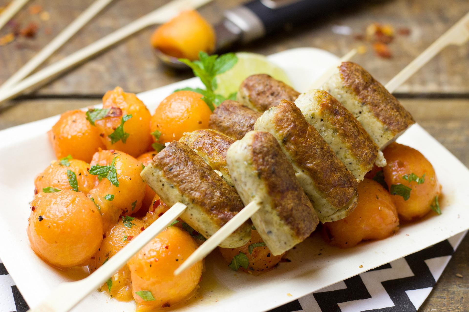 Frankreich verbietet Veggie-„Würste“ und „Steaks