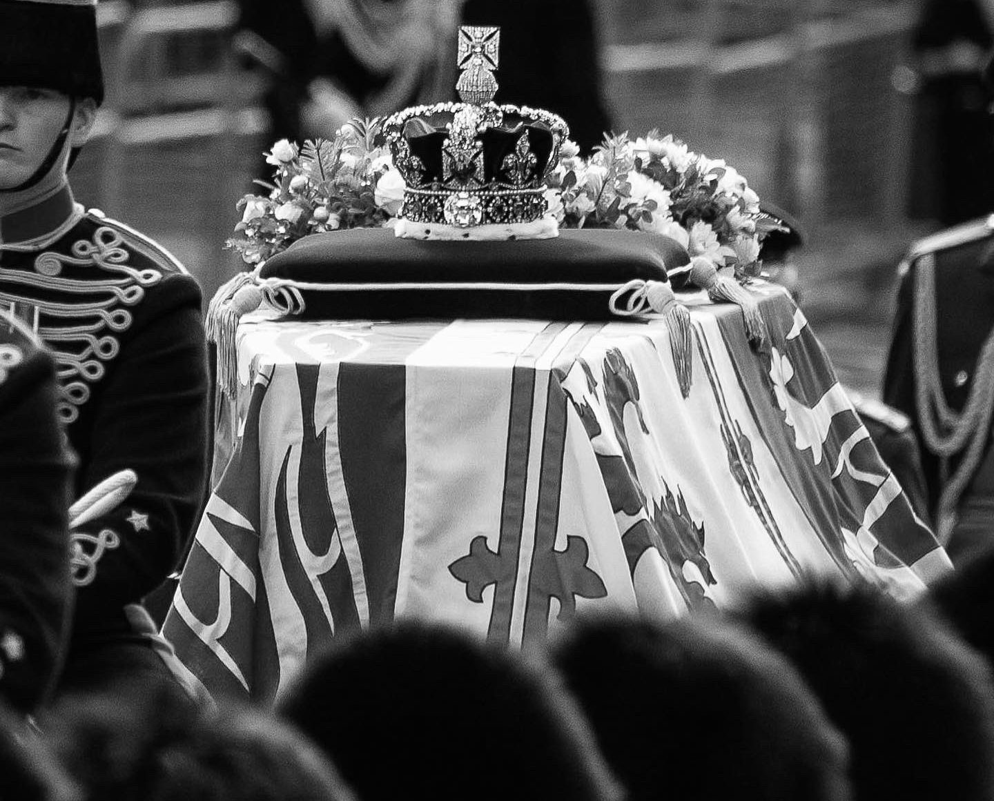 Macron nimmt an der Beerdigung der Queen in Großbritannien teil