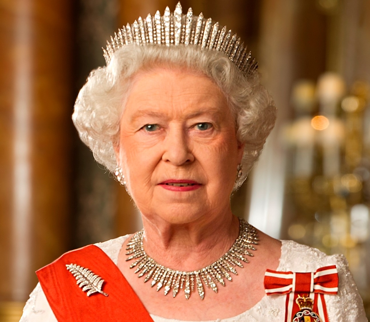 Angst um Elizabeth II: Die gesamte Königsfamilie eilt nach Schottland