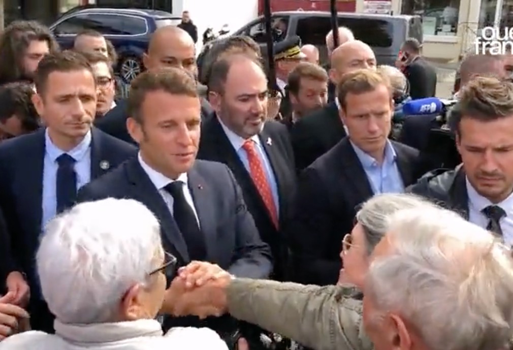 Emmanuel Macron verspricht eine „echte Dezentralisierung“