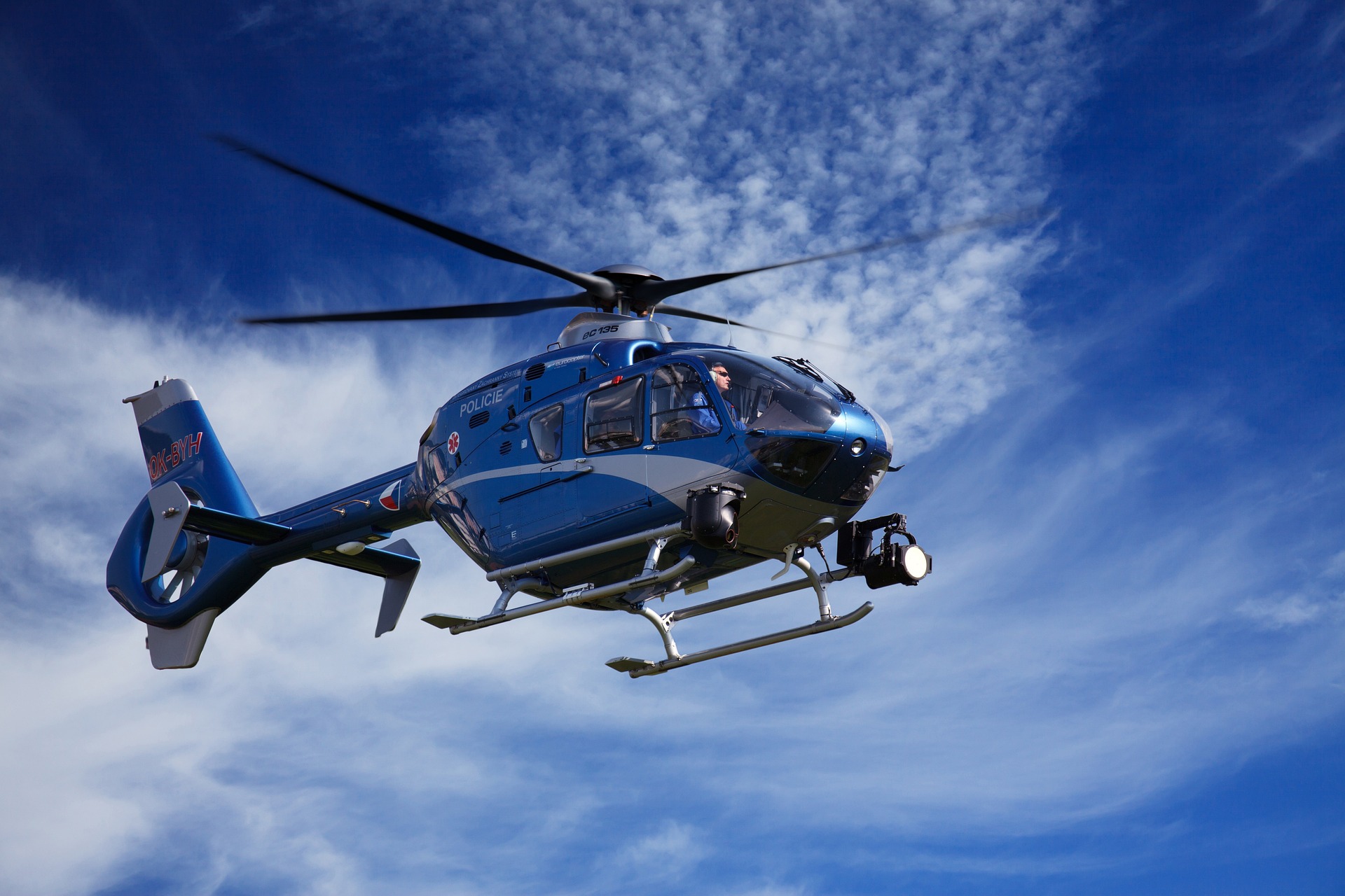 Frankreich: Hubschrauber helfen der Polizei bei der Jagd nach Rasern