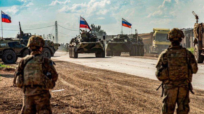 Ukraine-Krieg: Nach Abzug der russischen Truppen marschiert ukrainische Armee in Cherson ein