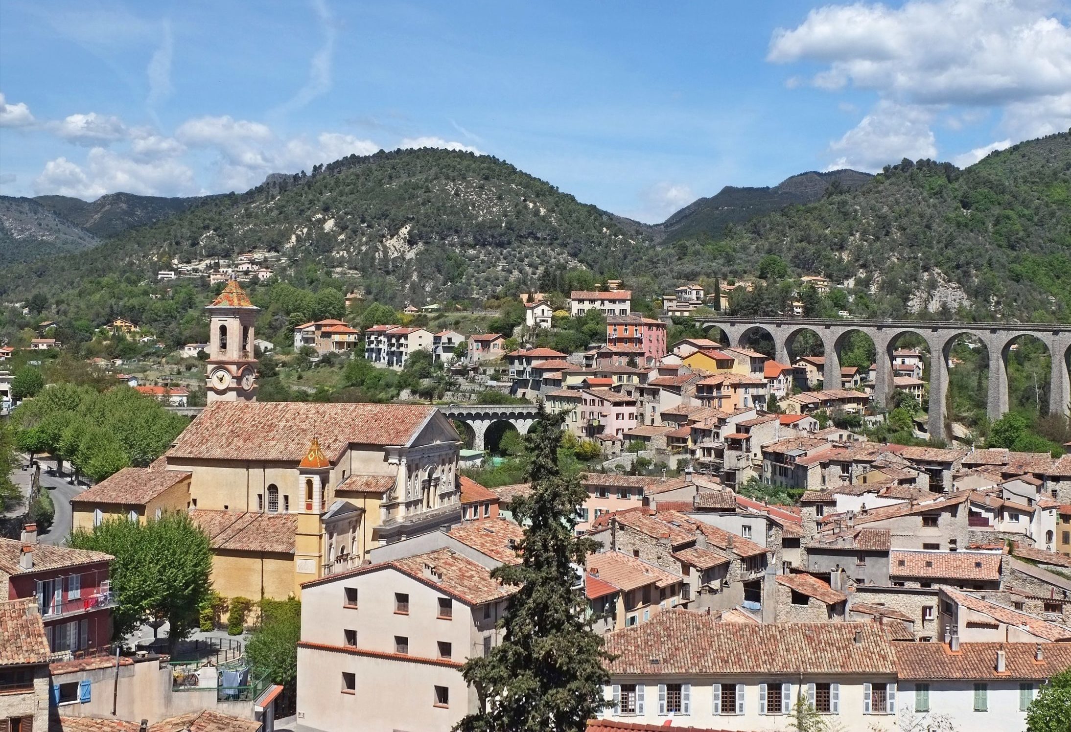 Escarene