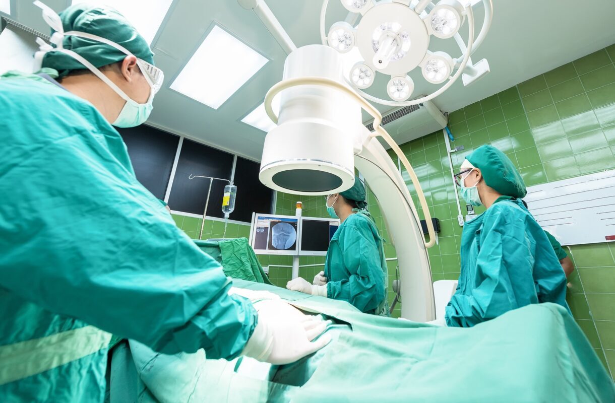 Irrtum im Operationssaal – Wie einem Patienten in Créteil das falsche Organ entfernt wurde