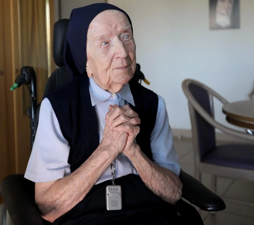 Der älteste Mensch der Welt, die Französin Schwester André, starb gestern mit 118 Jahren
