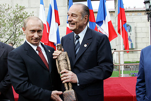 Wie damals Jacques Chirac Wladimir Putin diskret die Ehrenlegion verlieh