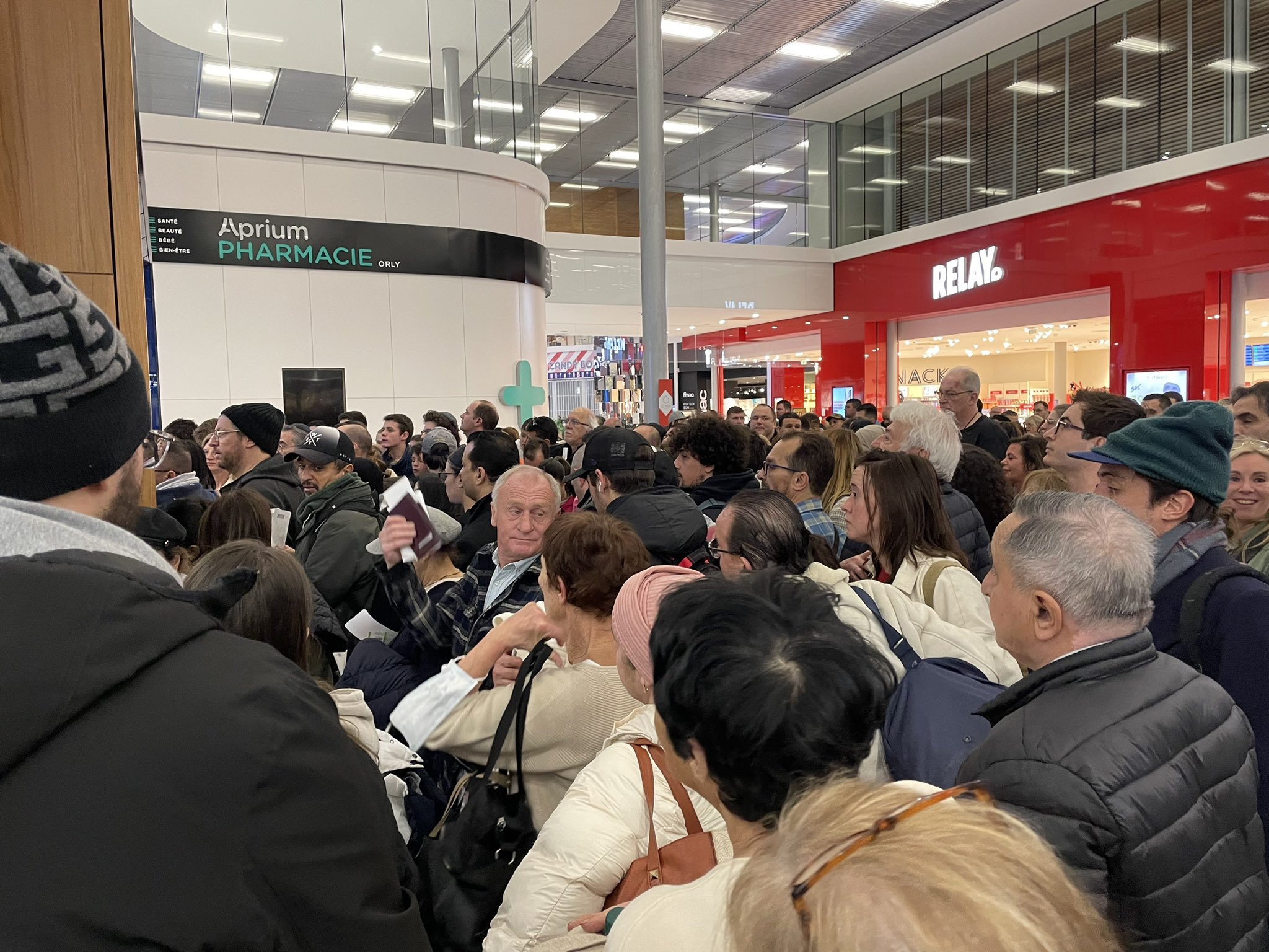 Riesige Computerpanne blockierte Grenzkontrollen in Roissy und Orly