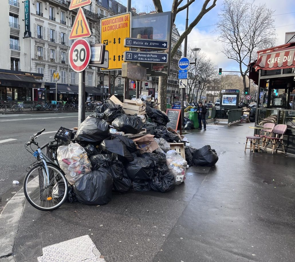 Rentenreform: Müllabfuhr in Paris streikt erneut – Blockade der Müllverbrennungsanlagen