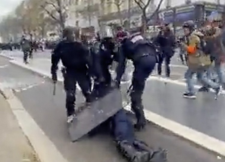 Polizisten_retten_verletzten_Kollegen_Screen