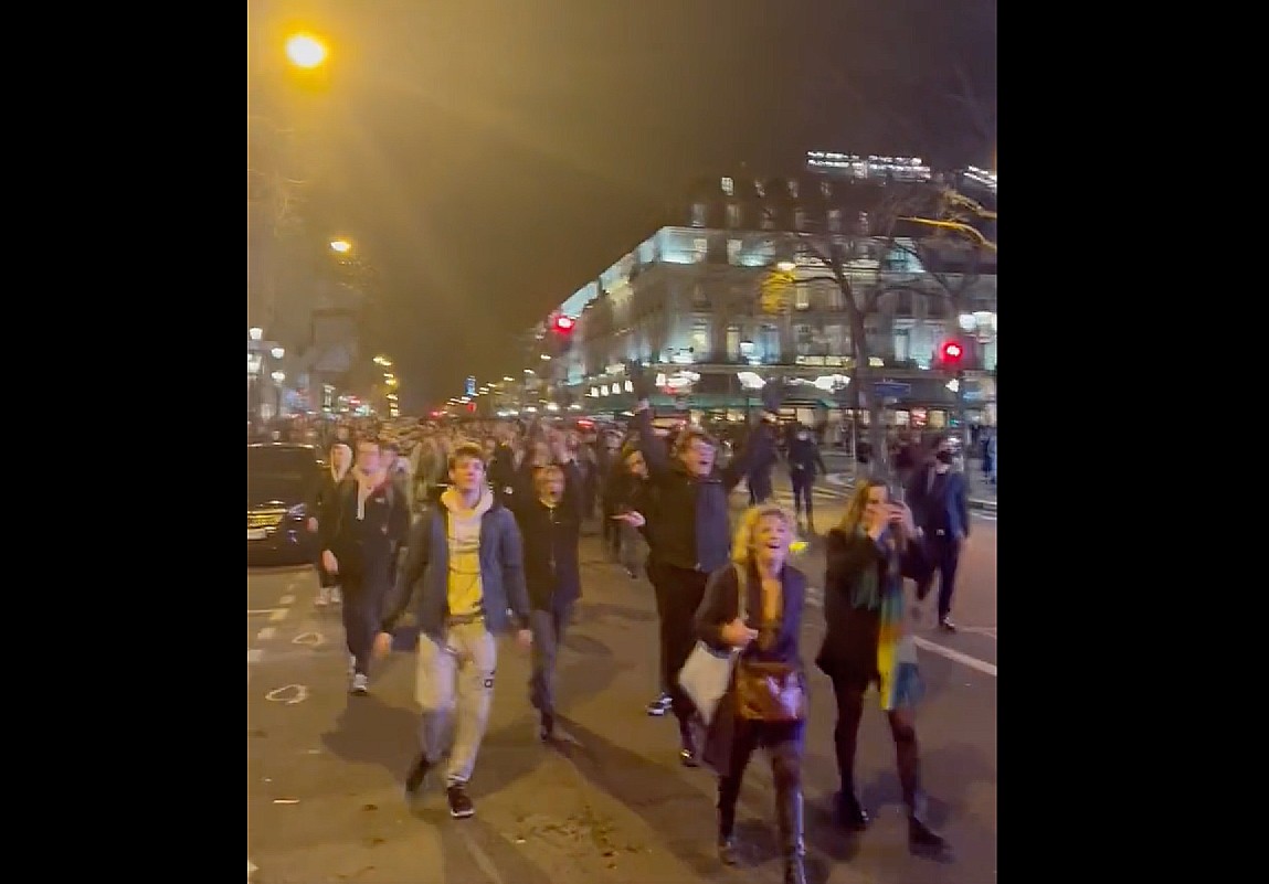 Proteste_Paris_Nacht_Screen