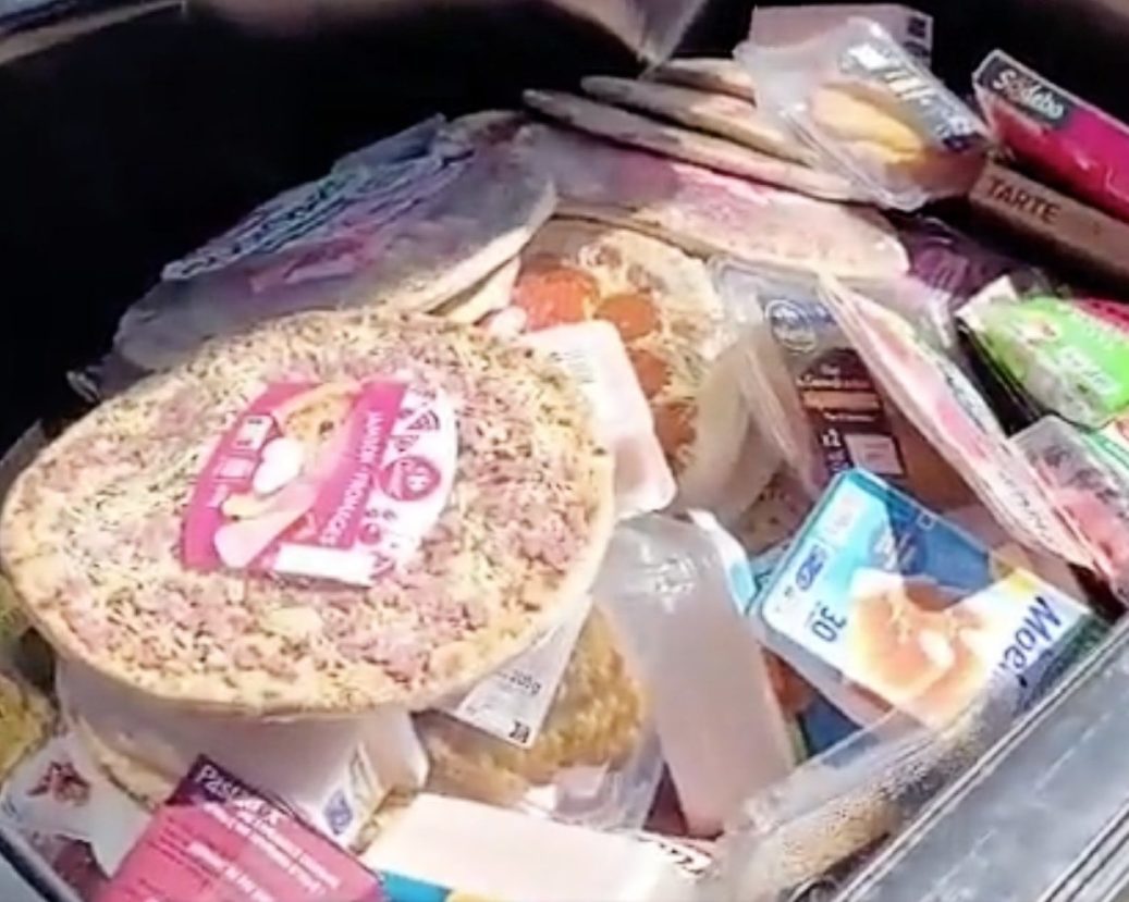 Carrefour: Bilder von hunderten Kilo weggeworfener Lebensmittel sorgen für Skandal
