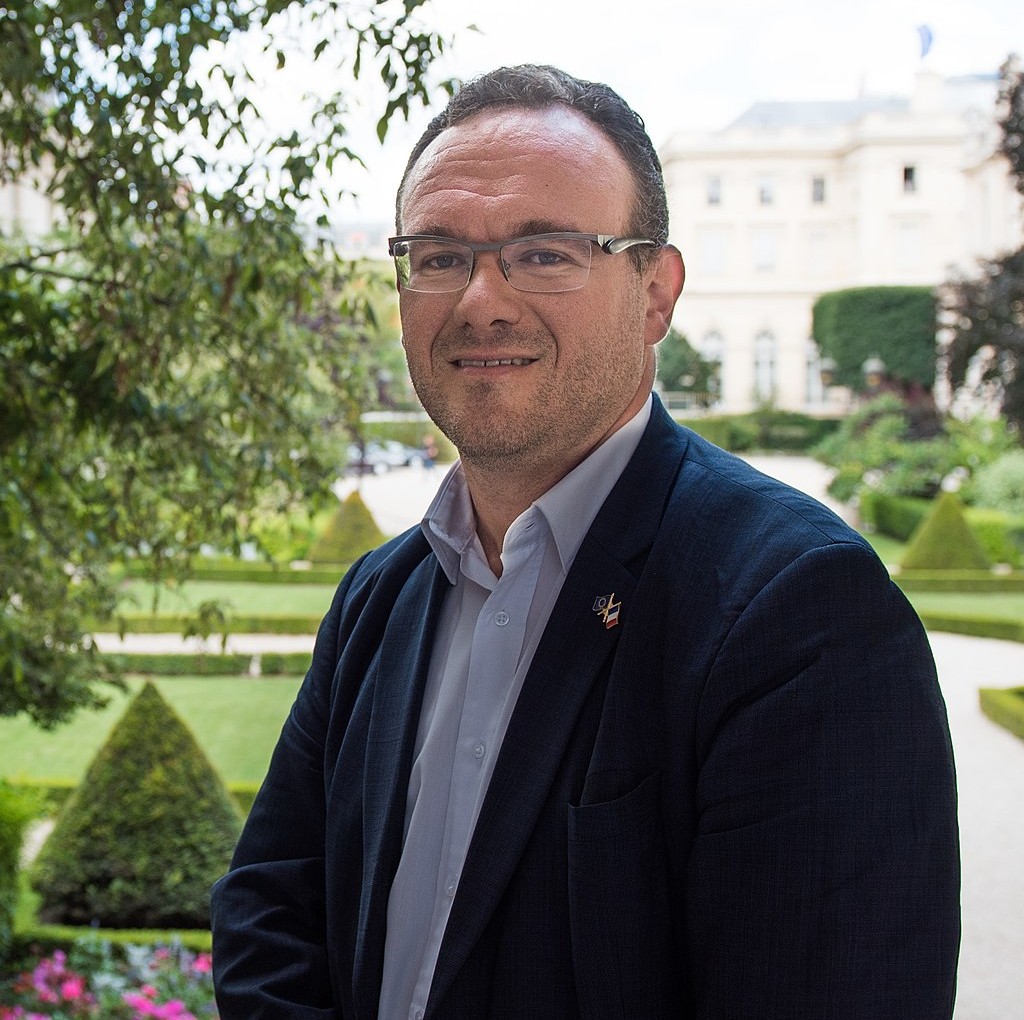 Französisches Parlament hebt Immunität des wegen Vergewaltigung angeklagten Ex-Ministers Damien Abad auf