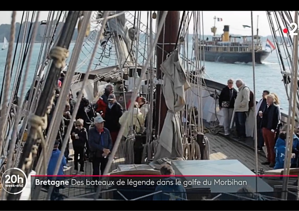 Morbihan: Parade von 1.000 Segelschiffen vor einem begeisterten Publikum