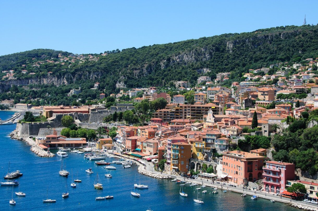 Millionenbeute an der Côte d’Azur – Schmuckdesigner in Ferienwohnung bestohlen