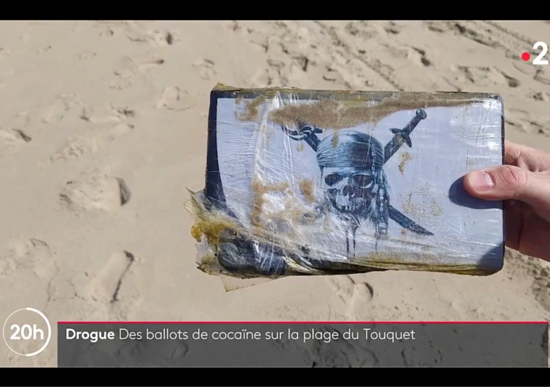 Drogen_am_Strand_von_Touquet_ScreenF2