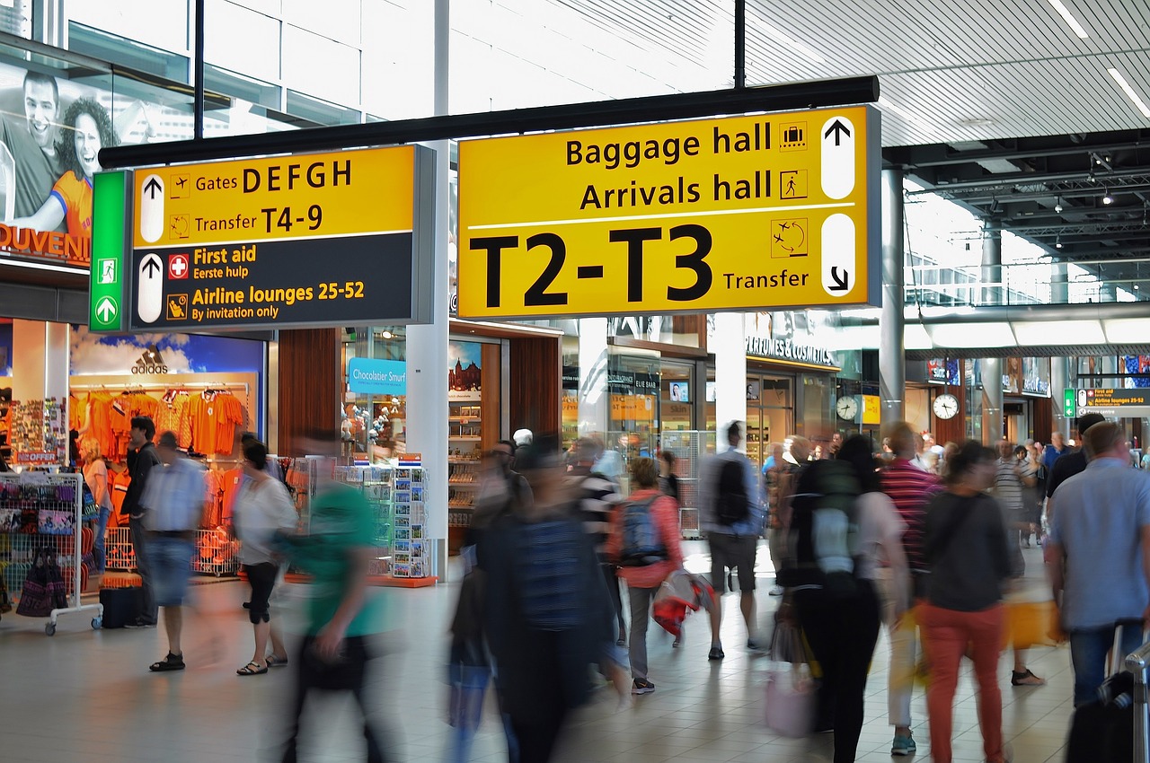 Mutter und Söhne am Flughafen Blagnac mit 3,5 Kilogramm Kokain am Körper festgenommen