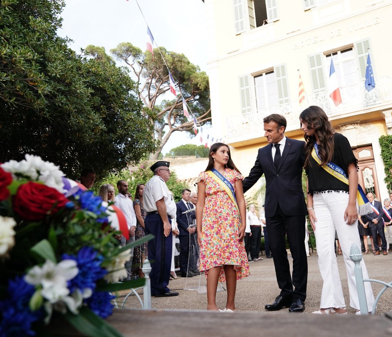 Macron_Bormes_les_Mimosas_Twitter