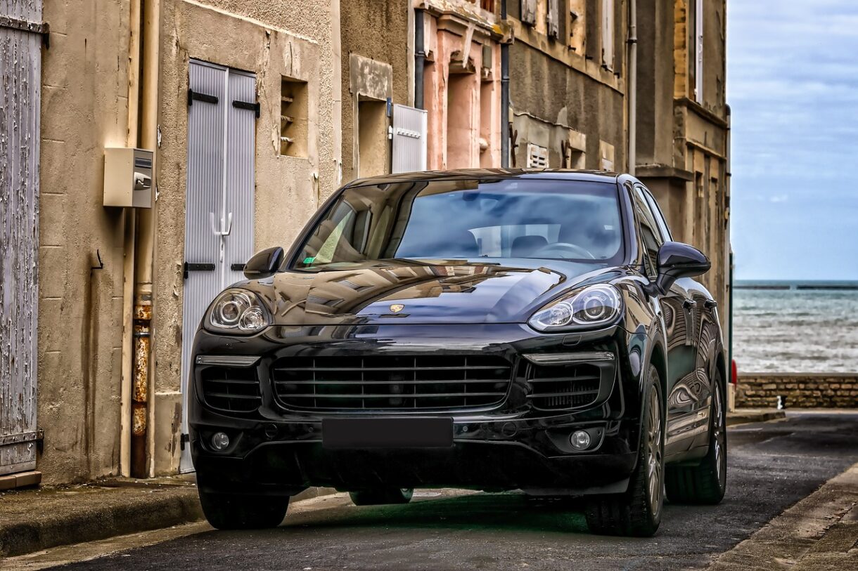 Porsche_SUV