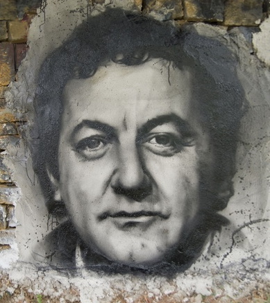 Coluche_grafitti