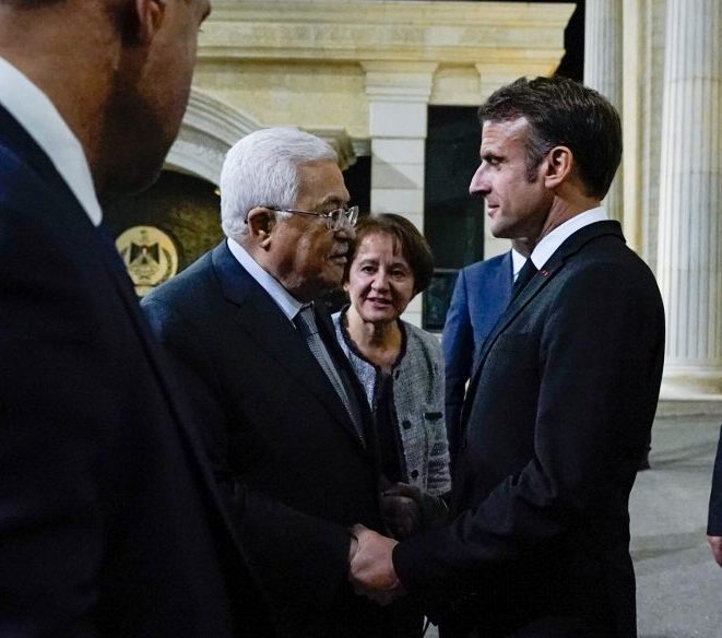 Abbas_Macron_ScreenX