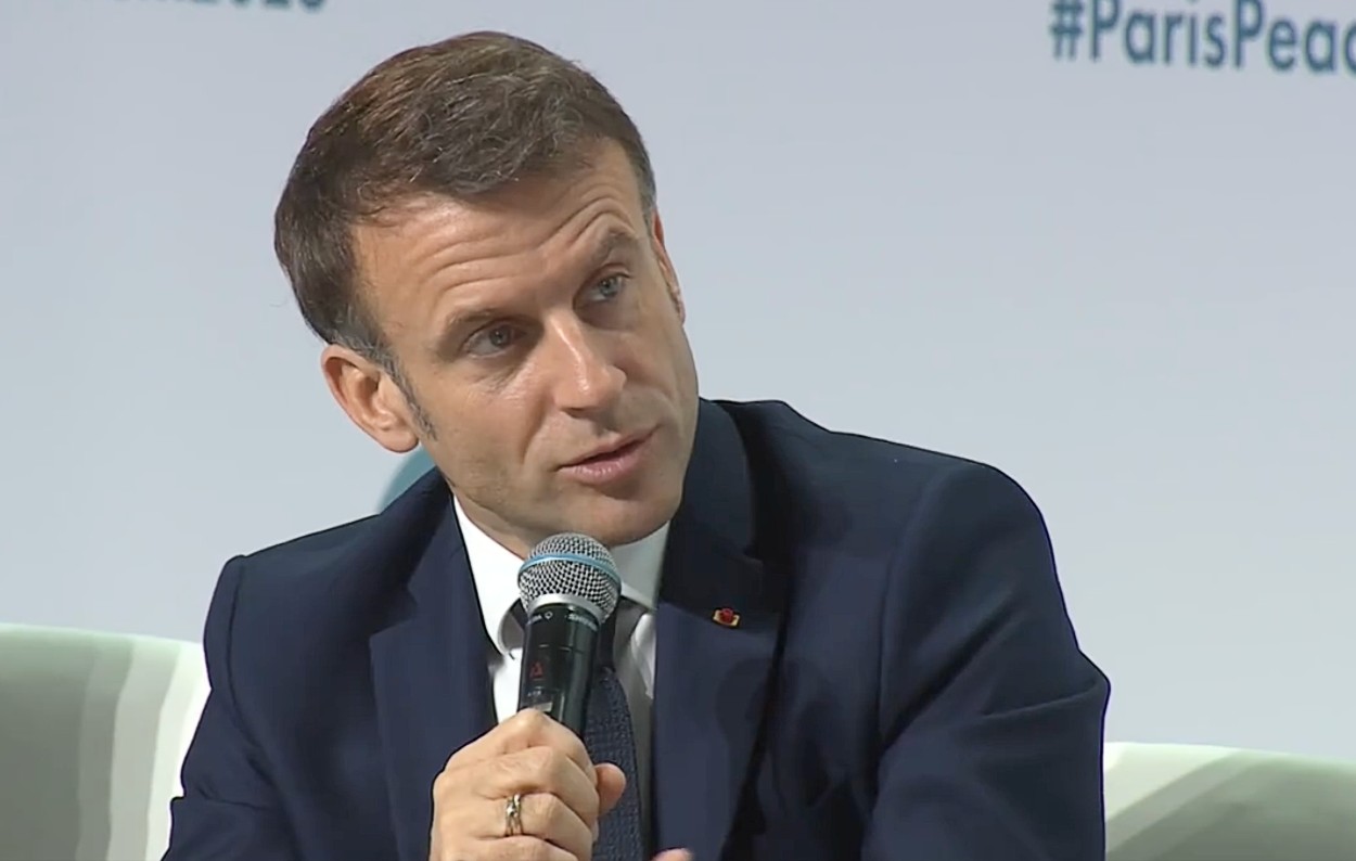 Macron_Friedensforum_Paris_ScreenX