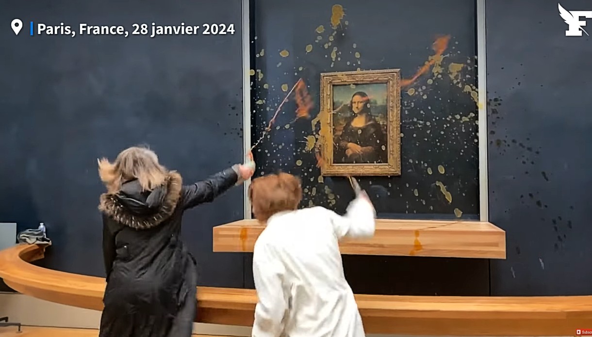 Attacke_Mona-Lisa_Paris_ScreenYoutube