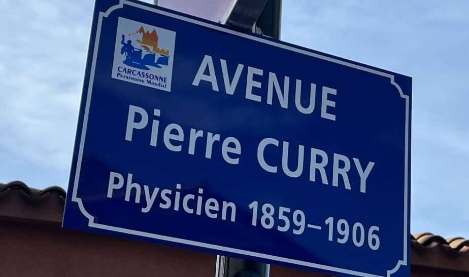 Strassenschild_Pierre-Curie