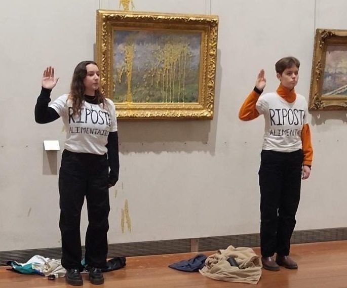 Aktivisten bewerfen Monet-Gemälde im Museum von Lyon mit Suppe
