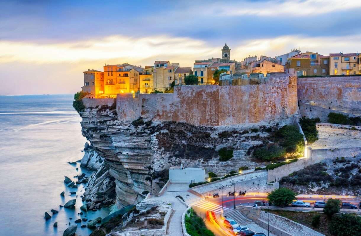 Bonifacio – Die Stadt, die zwischen Himmel und Meer schwebt