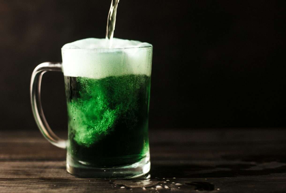 St-Patricks-day_gruenes_Bier