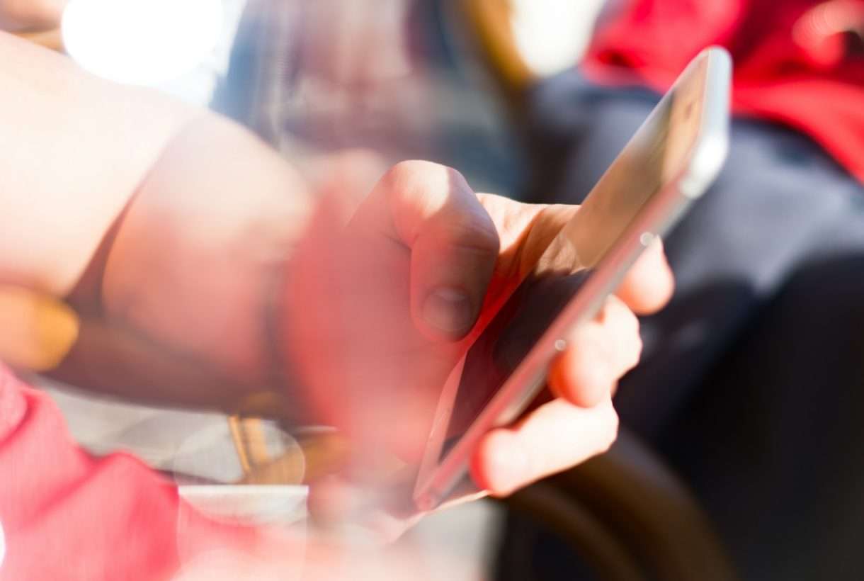 Teure Versprechen: Wie SFR mit irreführender Werbung Vertrauen verspielt