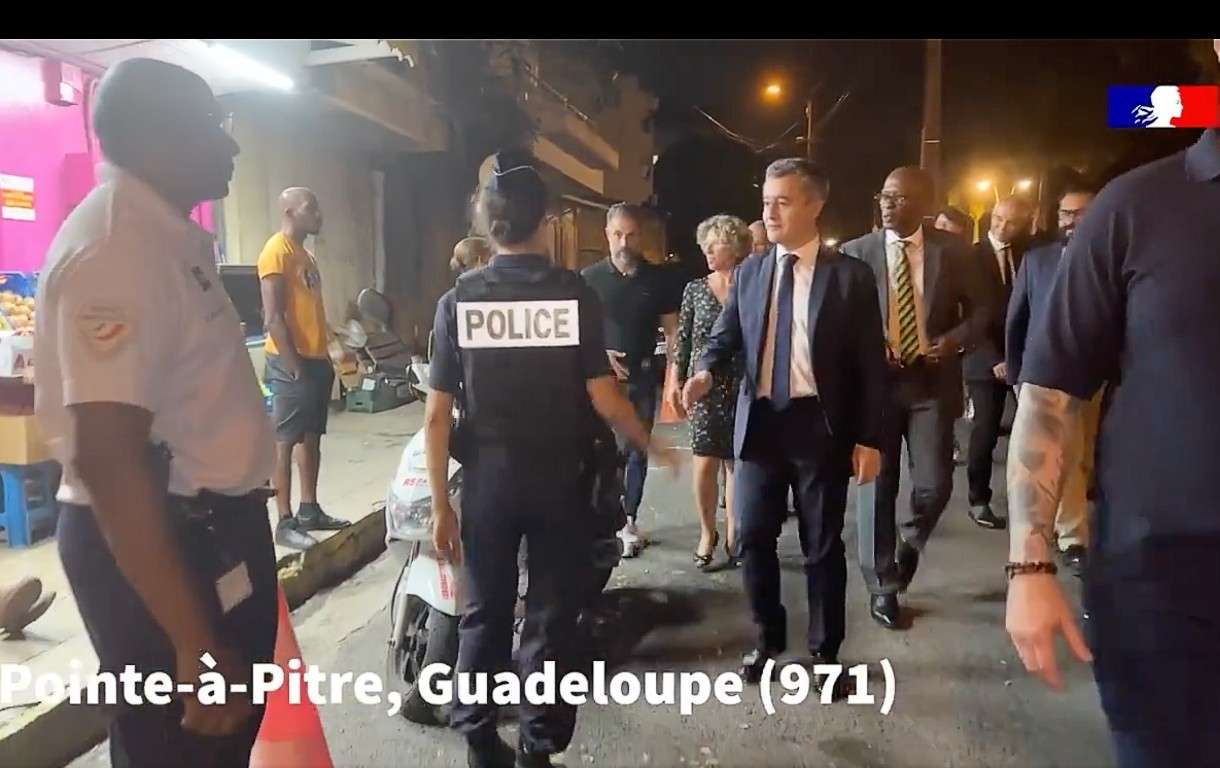 Gérald Darmanin in Pointe-à-Pitre: Einführung einer Ausgangssperre und Operation „Place nette“